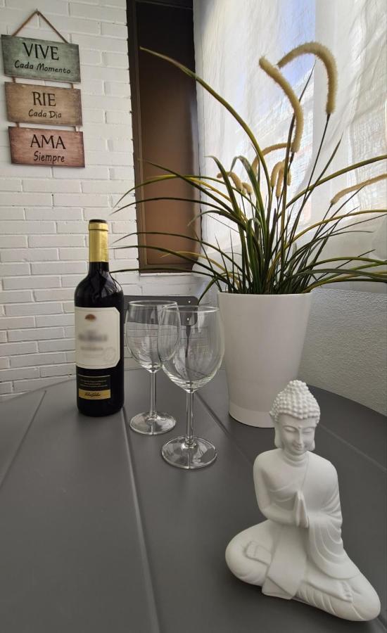 Apartamento Vacacional Buyma - Parking Privado -Gratuito- Málaga Exterior foto
